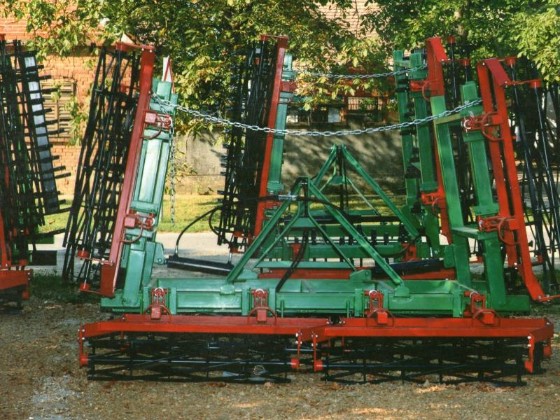 Kultivator za repu, kukuruz, soju